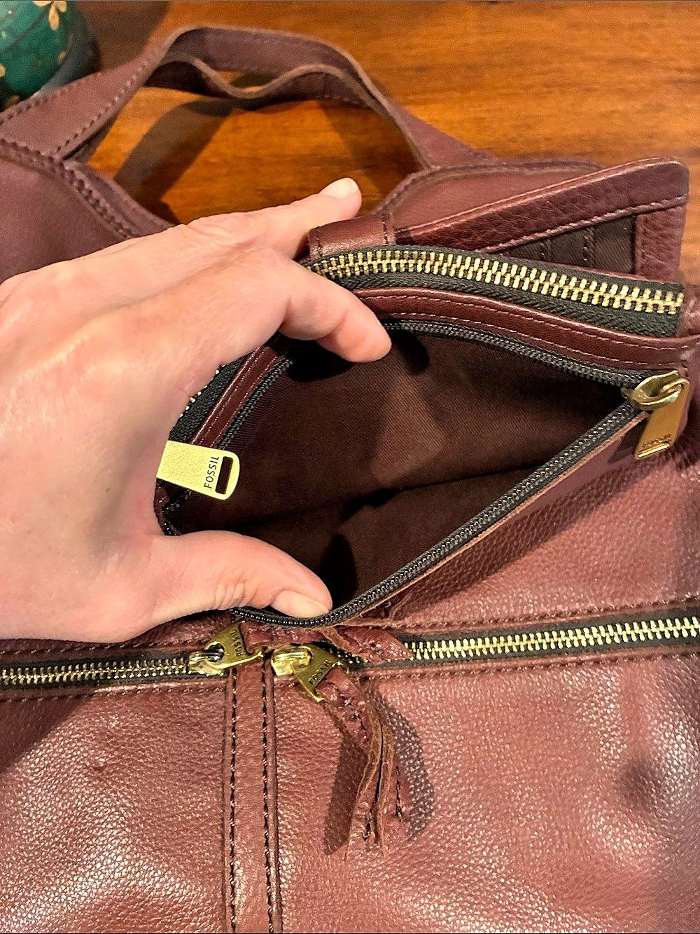Fossil Brown Leather Shoulder Bag & Wallet - Picture 13 of 15
